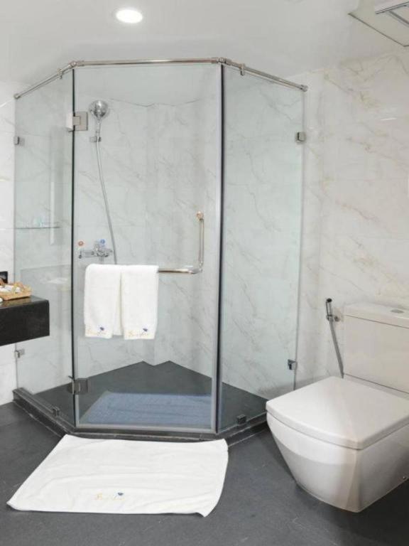 8Day Hotel Rangun Zewnętrze zdjęcie