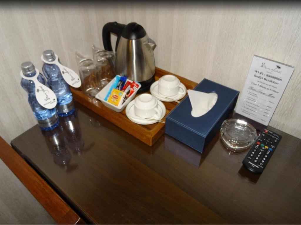 8Day Hotel Rangun Zewnętrze zdjęcie