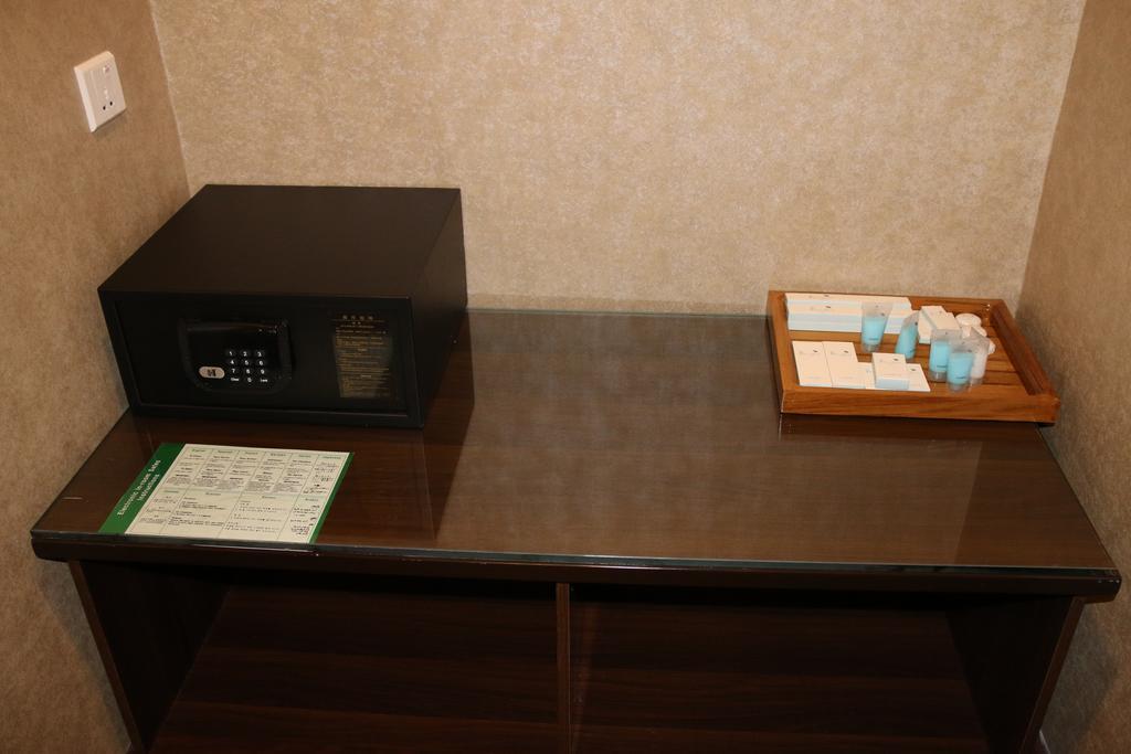 8Day Hotel Rangun Zewnętrze zdjęcie