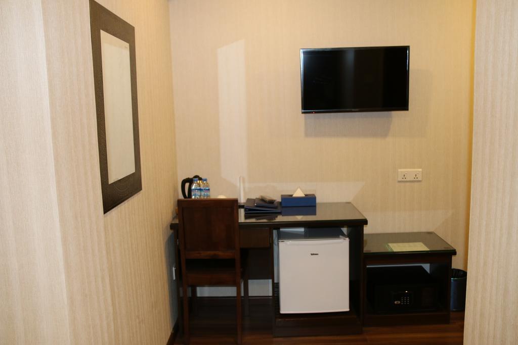 8Day Hotel Rangun Pokój zdjęcie