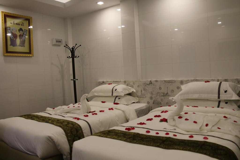 8Day Hotel Rangun Zewnętrze zdjęcie