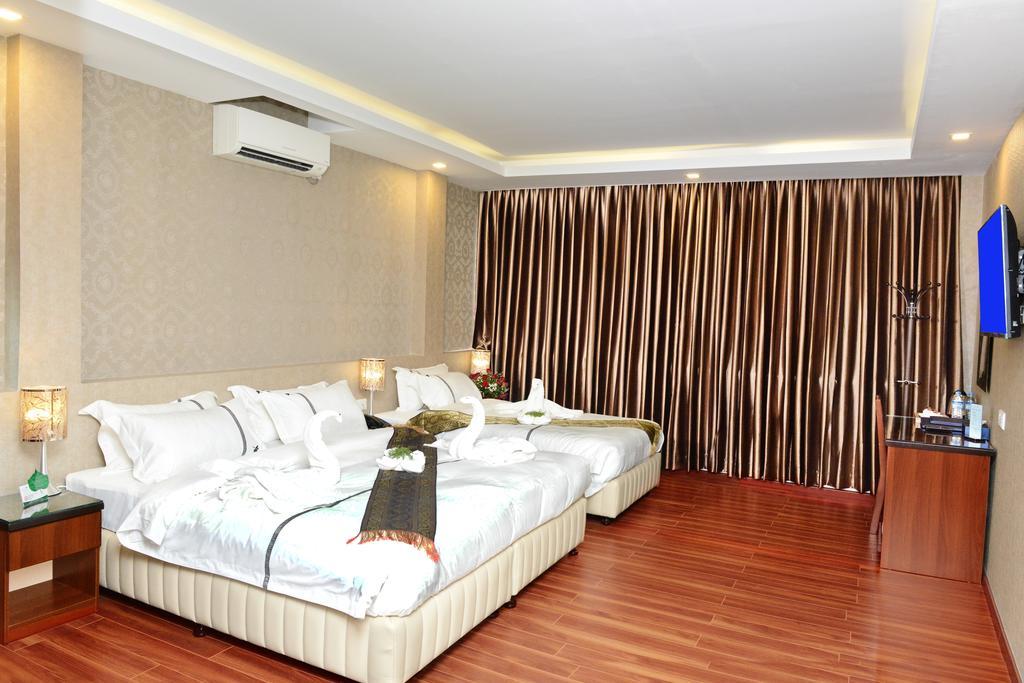 8Day Hotel Rangun Zewnętrze zdjęcie