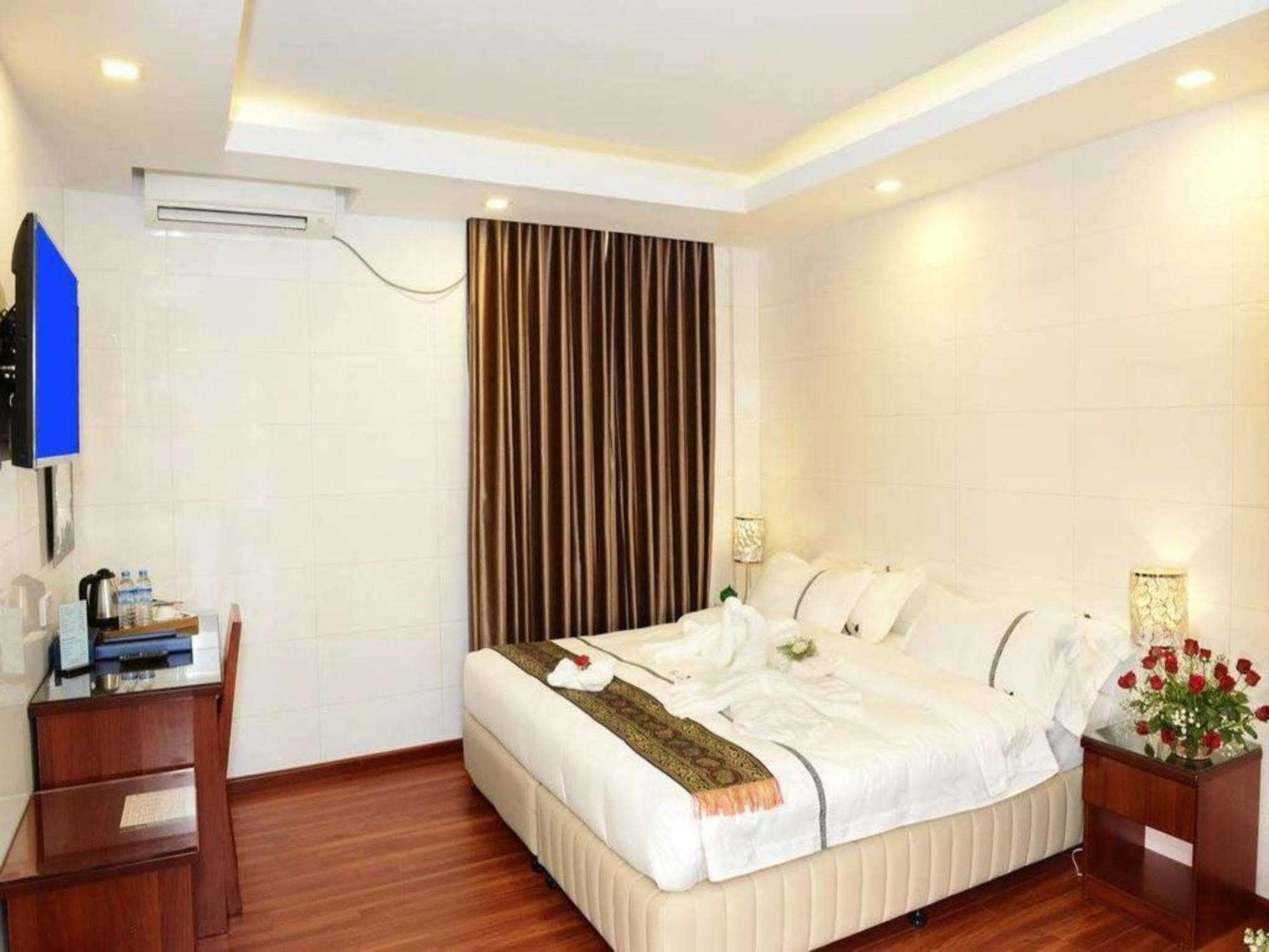8Day Hotel Rangun Zewnętrze zdjęcie